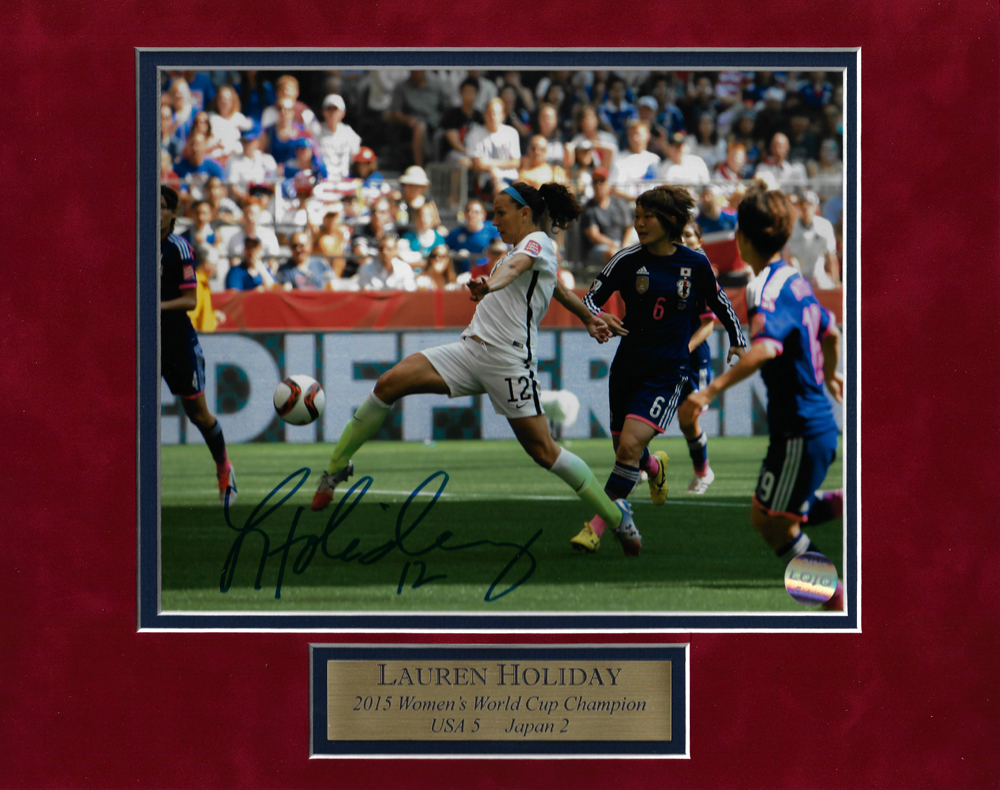 LaurenHoliday_autograph_Photo_WC2015_3_3720_11x14